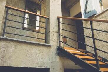 تختخواب و صبحانه The Iskemleci Guest House