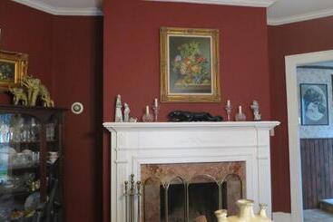 Bernard Gray Hall Bed And Breakfast