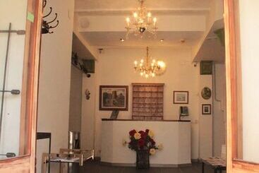 Calendula Hotel & Apartaments