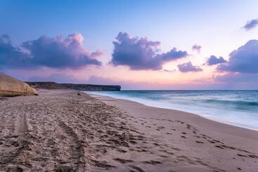 هتل Ras Al Jinz Turtle Reserve