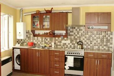 پانسیون Apartment On Erekle 25a