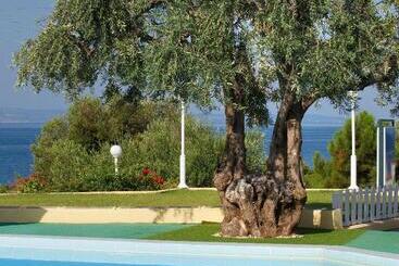 Acrotel Elea Beach