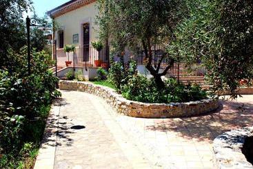هتل Agriturismo Casacchella