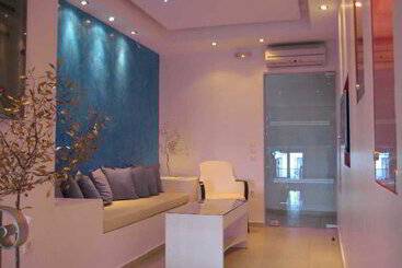 هتل Amerisa Suites & Villa