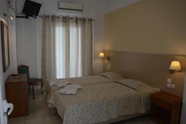 هتل Anemomilos Villa