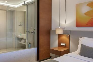 هتل Atlantica Kalliston Resort   Adults Only