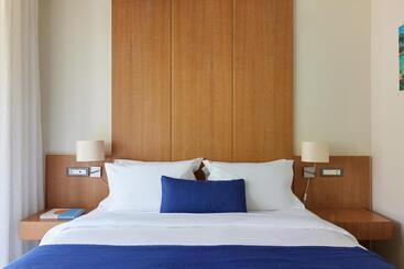 هتل Atlantica Kalliston Resort   Adults Only