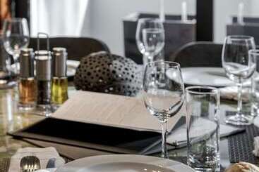 هتل Blazer Suites