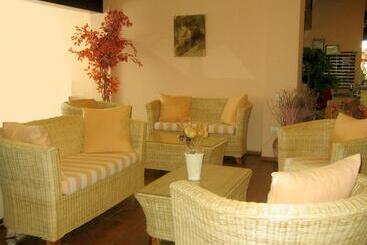 Hotel Caravel Apartment