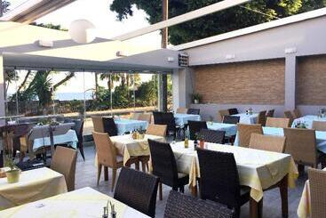 Hotel Caravel Apartment