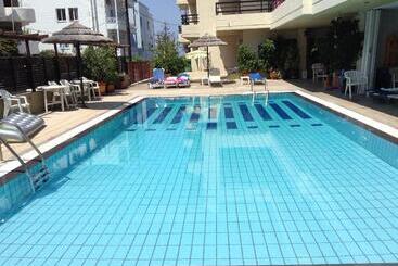 Hotel Caravel Apartment