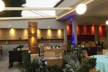 Hotel Caravel Apartment