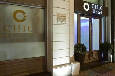 هتل Chic