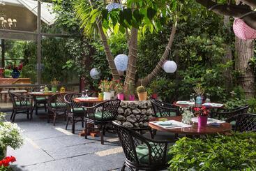 Hotel Dionysos