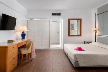Hotel Dionysos