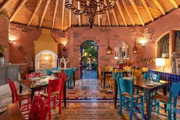 Hotel Dionysos