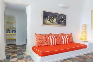 هتل Dreams Luxury Suites