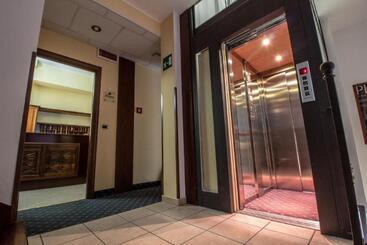 酒店 Gangi