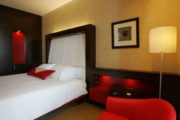هتل Hilton Garden Inn Lecce