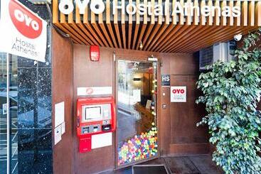 هتل Hostal Athenas