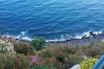 هتل Ibis Styles Catania Acireale