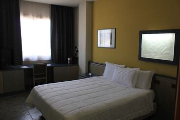 هتل Ibis Styles Palermo President