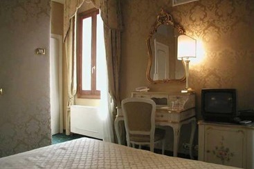هتل Locanda Correr