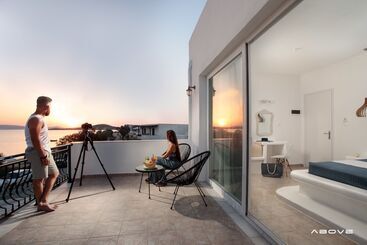 هتل Manios Suites