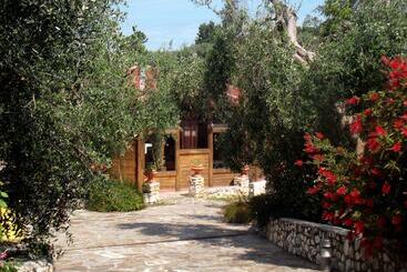 هتل Poggio Degli Ulivi