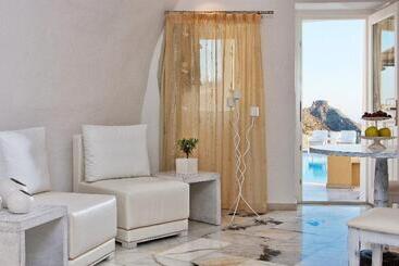 هتل Santorini Princess Spa