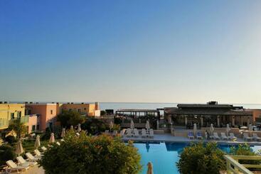 هتل Silva Beach