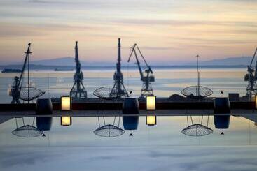 The Met Hotel Thessaloniki, A Member Of Design Hotels