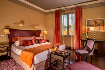 Hotel Rsh Spanish Steps Luxury Apartments