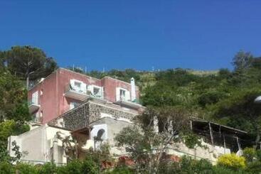 هتل Villa Al Mare
