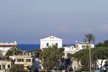 هتل Villa Maria