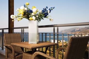 Kythea Resort