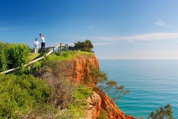 Pine Cliffs Resort