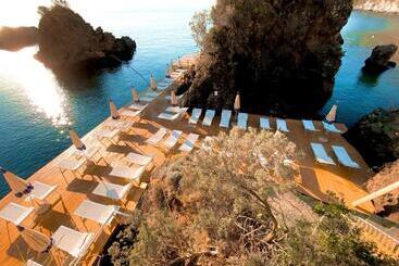 Strand Hotel Delfini
