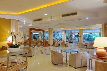 Acacia Resort Parco dei Leoni