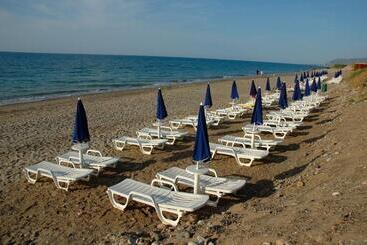 Acacia Resort Parco dei Leoni