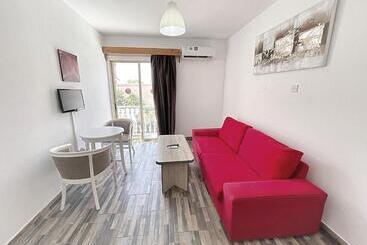 Antonis G. Hotel Apartments