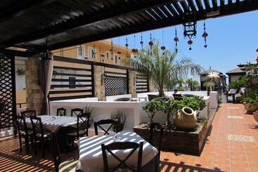 Coralli Apartments
