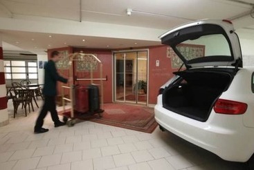 هتل Alpen Suite