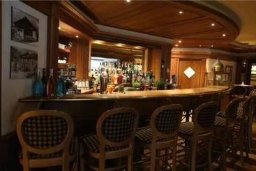 هتل Alpen Suite