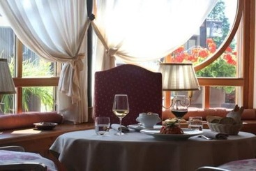 هتل Alpen Suite
