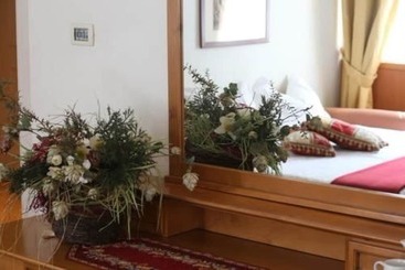 هتل Alpen Suite