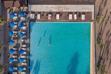 هتل Amareclub Baia Dei Turchi Resort   Adults Only