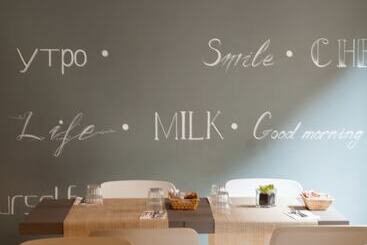 هتل Ares Milano