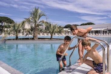 هتل Belambra Clubs Port Camargue   Les Salins