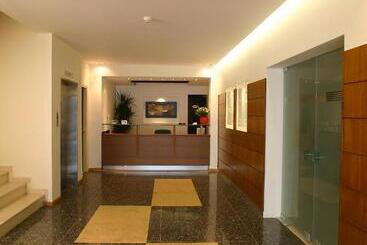 Blue Sea Hotel Alimos